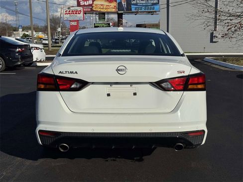 Used 2023 Nissan Altima 2.5 SR image 22