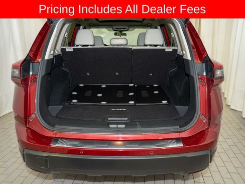 Certified 2024 Nissan Rogue SV w/ SV Premium Package FWD image 5