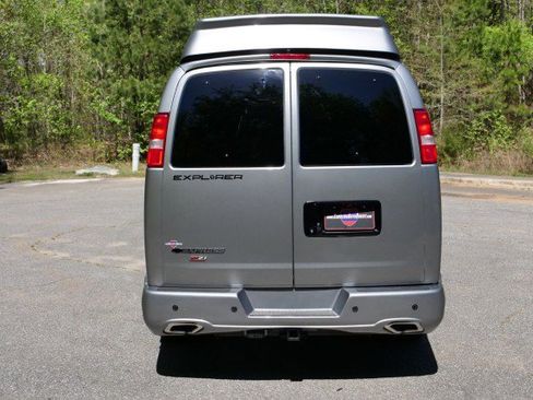 Used 2025 Chevrolet Express 2500 w/ Driver Convenience Package image 29