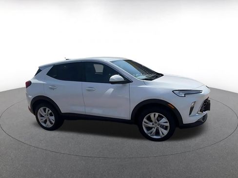 Used 2026 Buick Encore GX Preferred FWD image 2