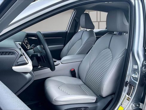 Used 2023 Toyota Camry SE image 21