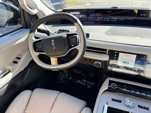 New 2026 Lincoln Navigator Reserve w/ Jet Appearance Package AWD/4WD image 14
