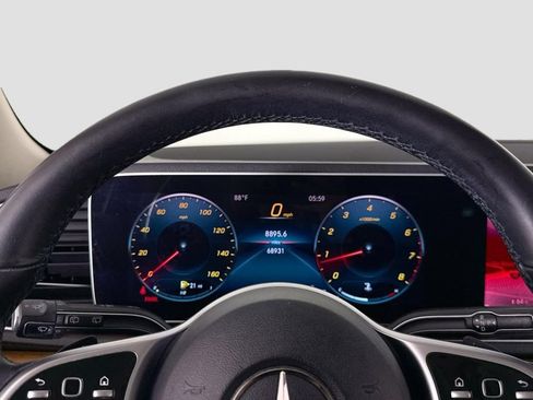 Used 2022 Mercedes-Benz GLE 350 4MATIC image 10
