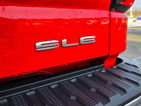 New 2026 GMC Sierra 1500 SLE w/ X31 Off-Road Package AWD/4WD image 30