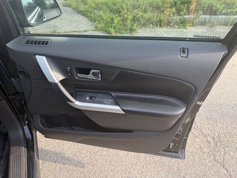 Used 2011 Ford Edge SEL w/ 201A Rapid Spec Order Code FWD image 14