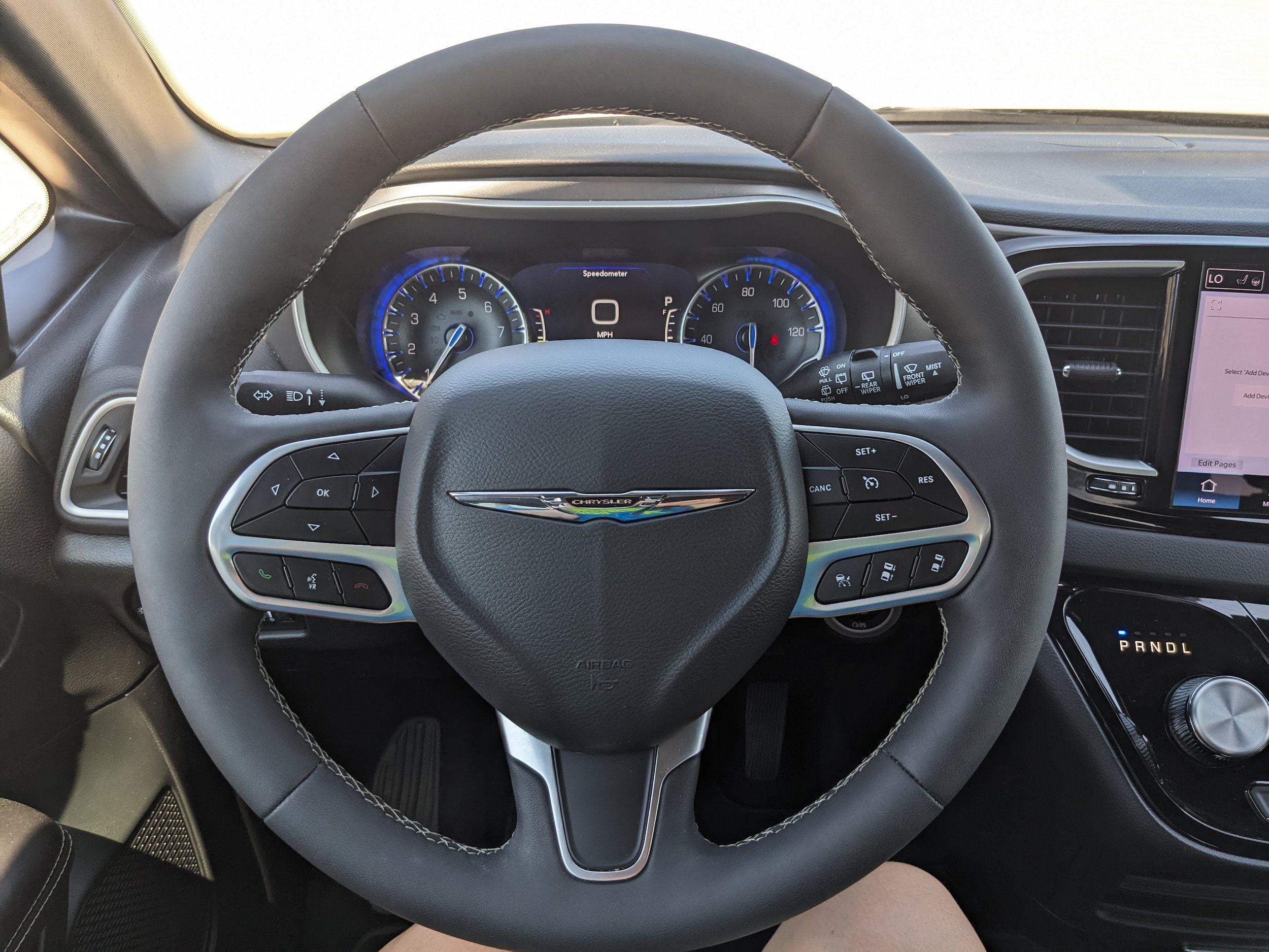 Used 2026 Chrysler Pacifica Select FWD image 19