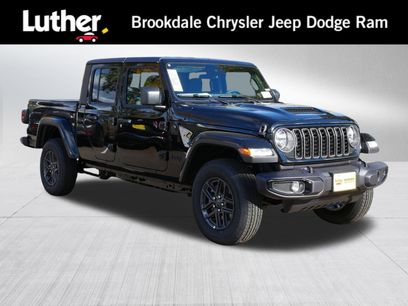 New 2025 Jeep Gladiator Sport