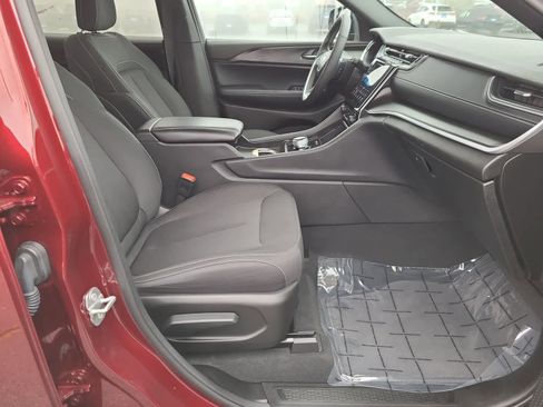 Used 2024 Jeep Grand Cherokee L Laredo w/ Luxury Tech Group I image 22