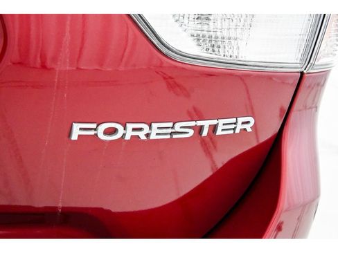 Used 2021 Subaru Forester Premium AWD/4WD image 57