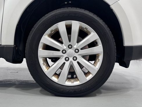 Used 2013 Subaru Forester 2.5X Premium w/ All-Weather Plus Pkg AWD/4WD image 33