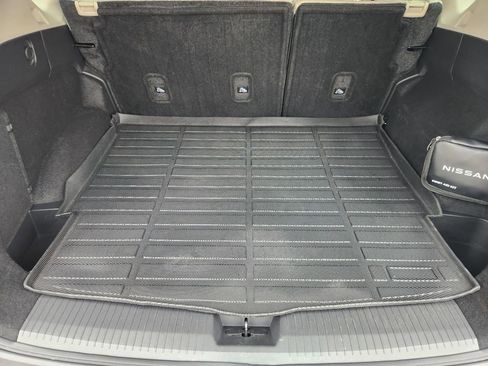 Used 2023 Nissan Rogue SL image 22