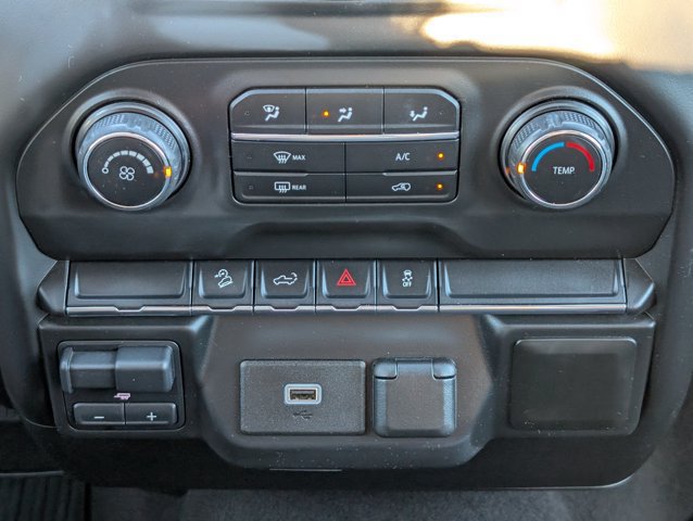 Used 2020 Chevrolet Silverado 1500 Custom Trail Boss w/ Custom Convenience Package AWD/4WD image 17