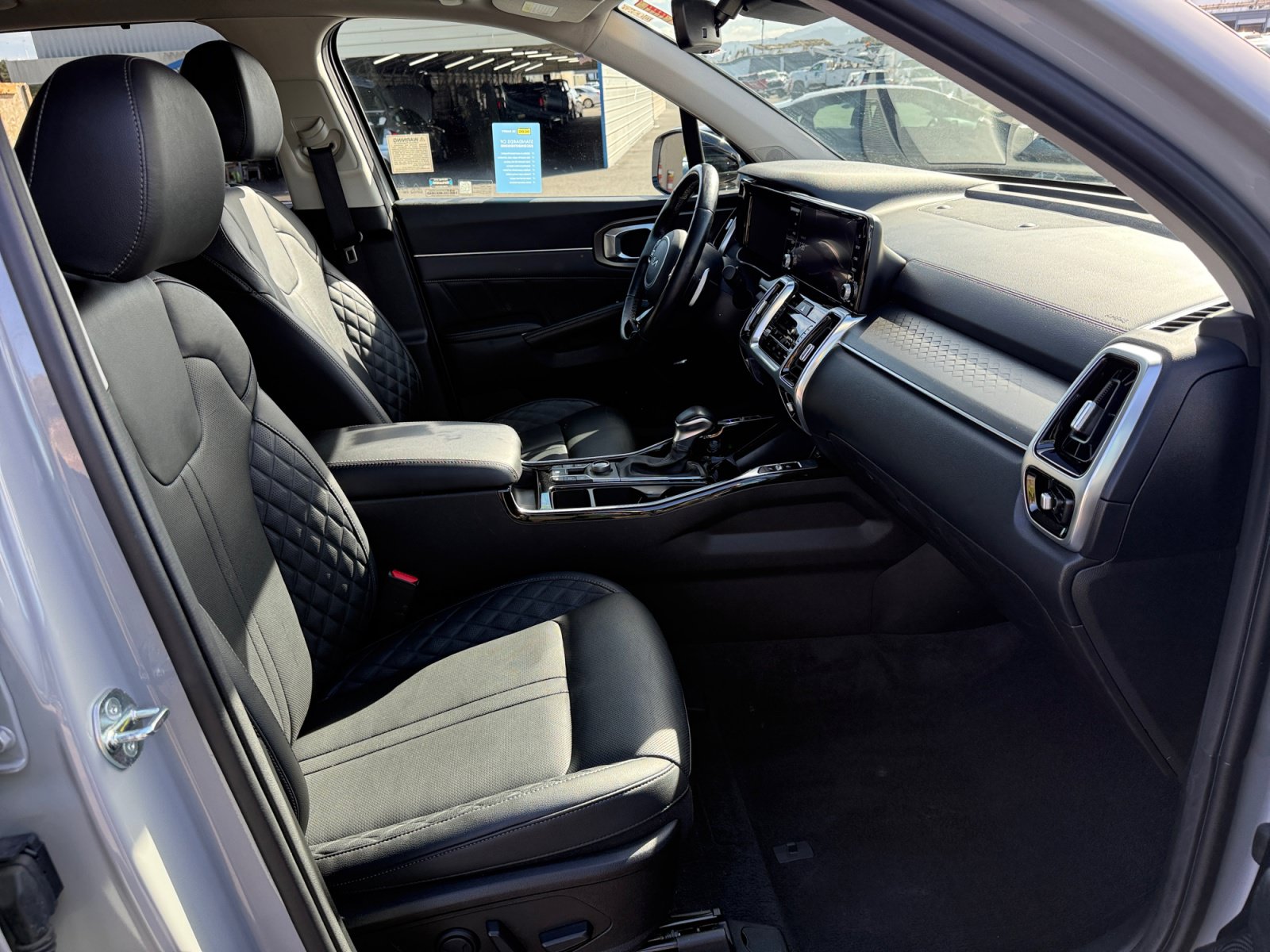 Used 2023 Kia Sorento SX AWD/4WD image 20
