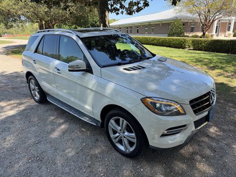Used 2013 Mercedes-Benz ML 350 4MATIC image 4