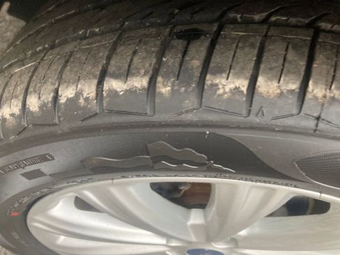 Used 2019 Ford Escape SEL image 32