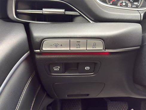 Used 2022 Genesis GV80 2.5T w/ Advanced Package 02 image 18