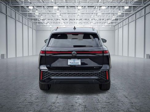 New 2026 Volkswagen Tiguan SE R-Line AWD/4WD image 4