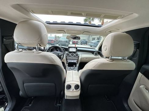 Used 2018 Mercedes-Benz C 300 Sedan image 29