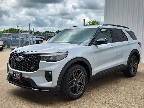 New 2026 Ford Explorer ST w/ Sun And Sound Package AWD/4WD image 21