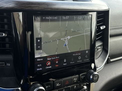 Used 2019 RAM 1500 Laramie RWD image 20