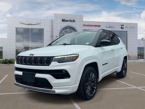 Used 2023 Jeep Compass High Altitude w/ Driver Assist Group I AWD/4WD image 4