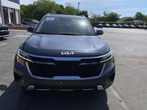 Used 2024 Kia Seltos EX AWD/4WD image 9