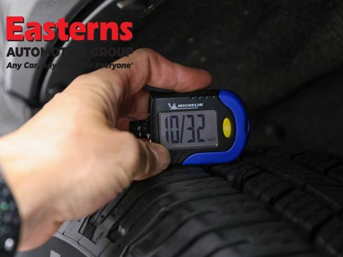 Used 2020 Jeep Grand Cherokee Laredo AWD/4WD image 25