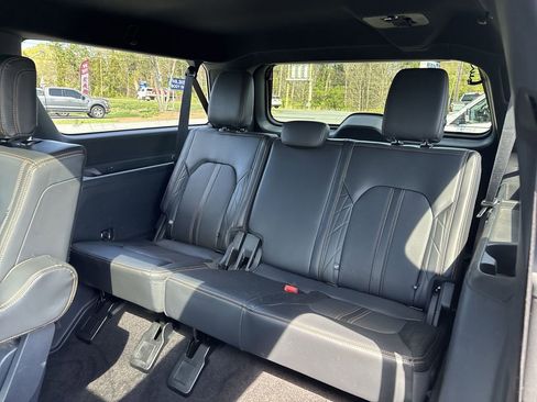 Used 2023 Ford Expedition Max Platinum image 26