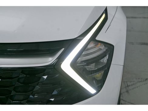 Used 2023 Kia Sportage EX image 27