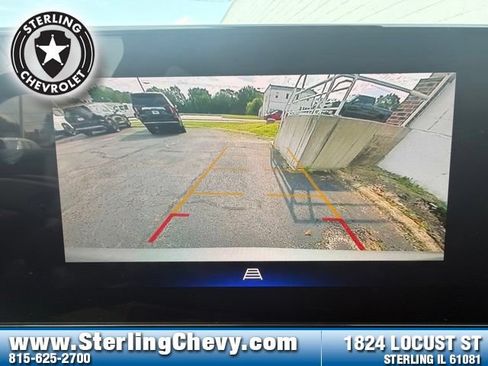 Used 2025 Chevrolet Trax LT FWD image 24