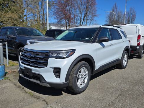 New 2026 Ford Explorer Active image 1