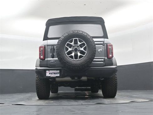 Used 2023 Ford Bronco Badlands image 41