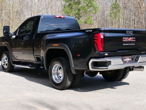 Used 2024 GMC Sierra 3500 SLE w/ SLE Convenience Package image 16