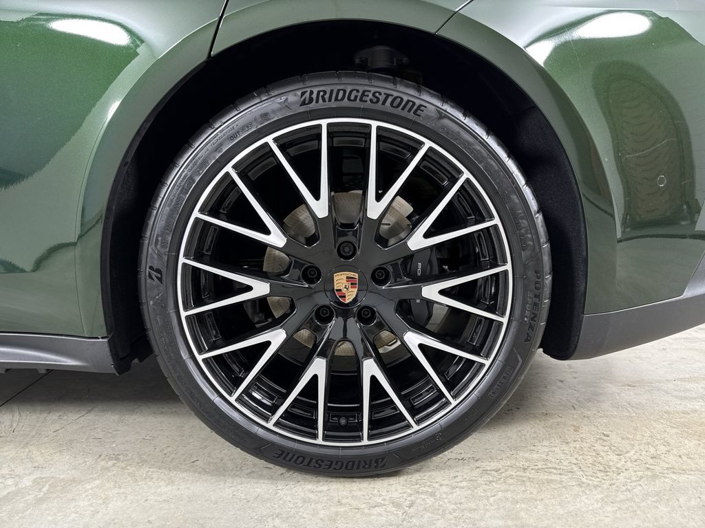 New 2026 Porsche Panamera 4 AWD/4WD image 14