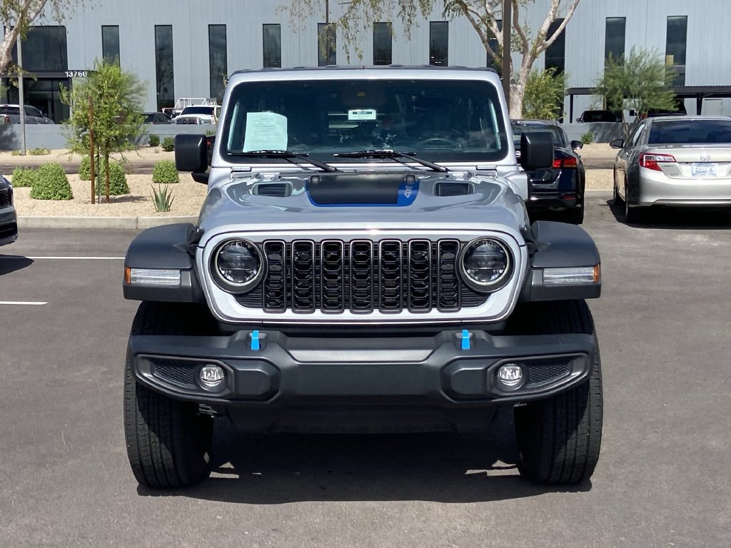 Used 2024 Jeep Wrangler Unlimited Rubicon 4xe AWD/4WD image 3