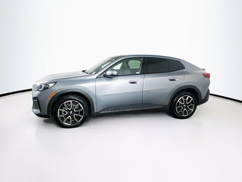 Used 2025 BMW X2 xDrive28i image 4