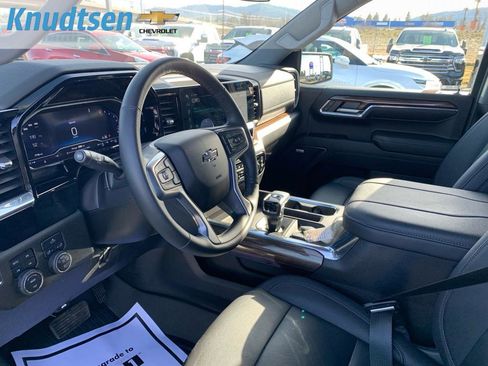 Certified 2024 Chevrolet Silverado 1500 RST image 19