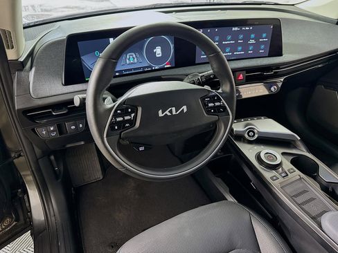 Used 2024 Kia EV6 Wind image 24