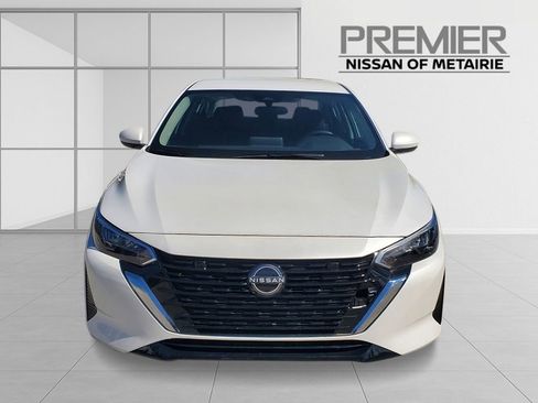 New 2025 Nissan Sentra SV w/ Trunk Package image 8