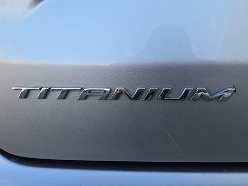 Used 2024 Ford Edge Titanium AWD/4WD image 26
