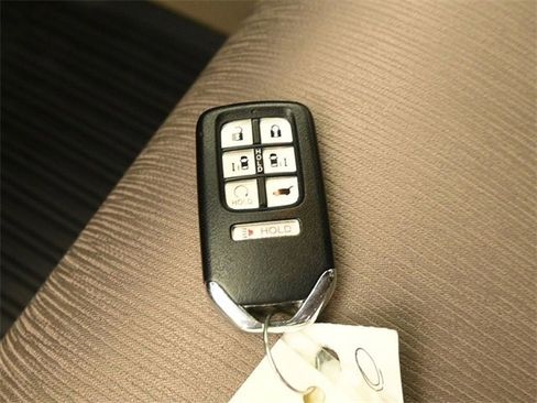 Used 2020 Honda Odyssey EX image 18