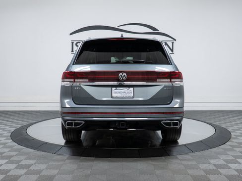 Used 2024 Volkswagen Atlas SEL Premium R-Line AWD/4WD image 6