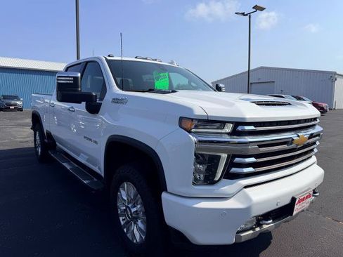 Used 2022 Chevrolet Silverado 2500 High Country w/ Safety Package II AWD/4WD image 6
