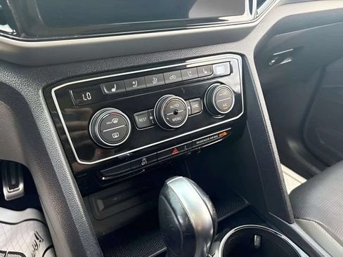 Used 2023 Volkswagen Atlas SEL Premium AWD/4WD image 10