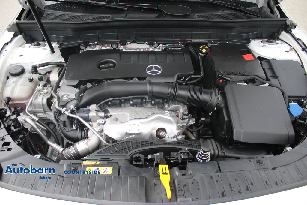 Used 2023 Mercedes-Benz GLB 250 4MATIC w/ Premium Package image 33
