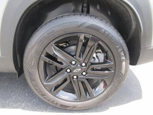 Used 2026 Chevrolet Trax ACTIV w/ Driver Confidence Package FWD image 8