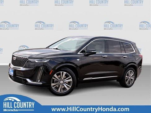 Used 2021 Cadillac XT6 Premium Luxury image 1