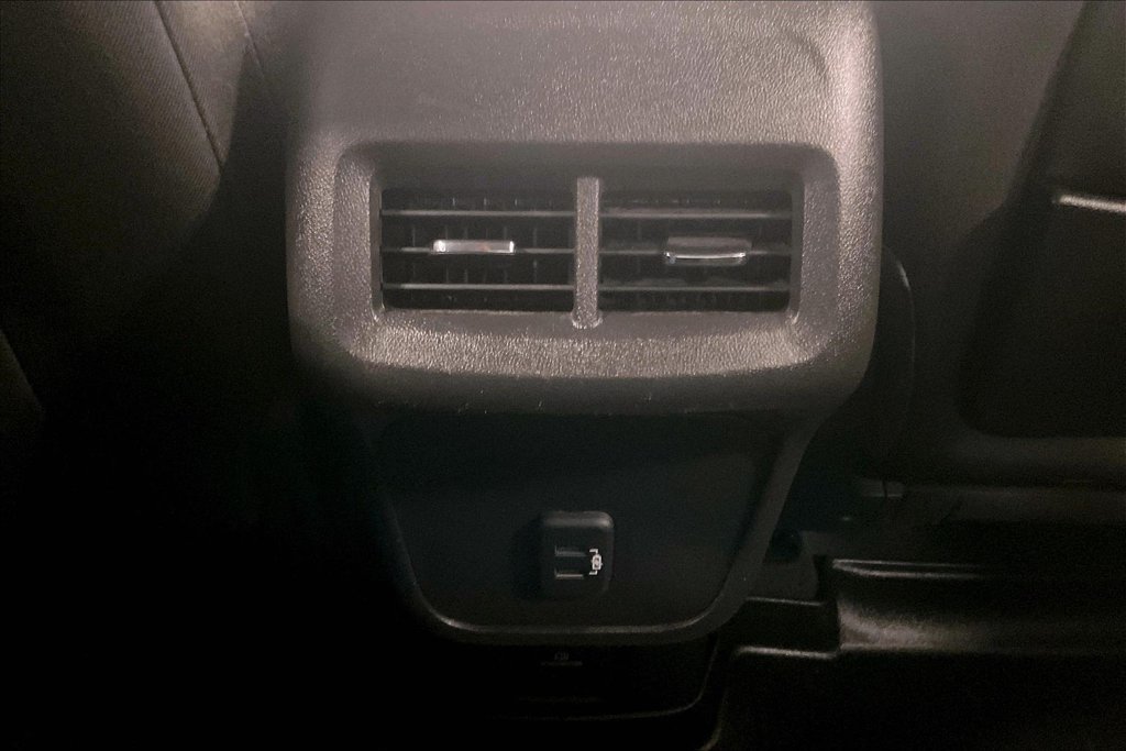 Used 2021 GMC Terrain SLE w/ Driver Convenience Package FWD image 24