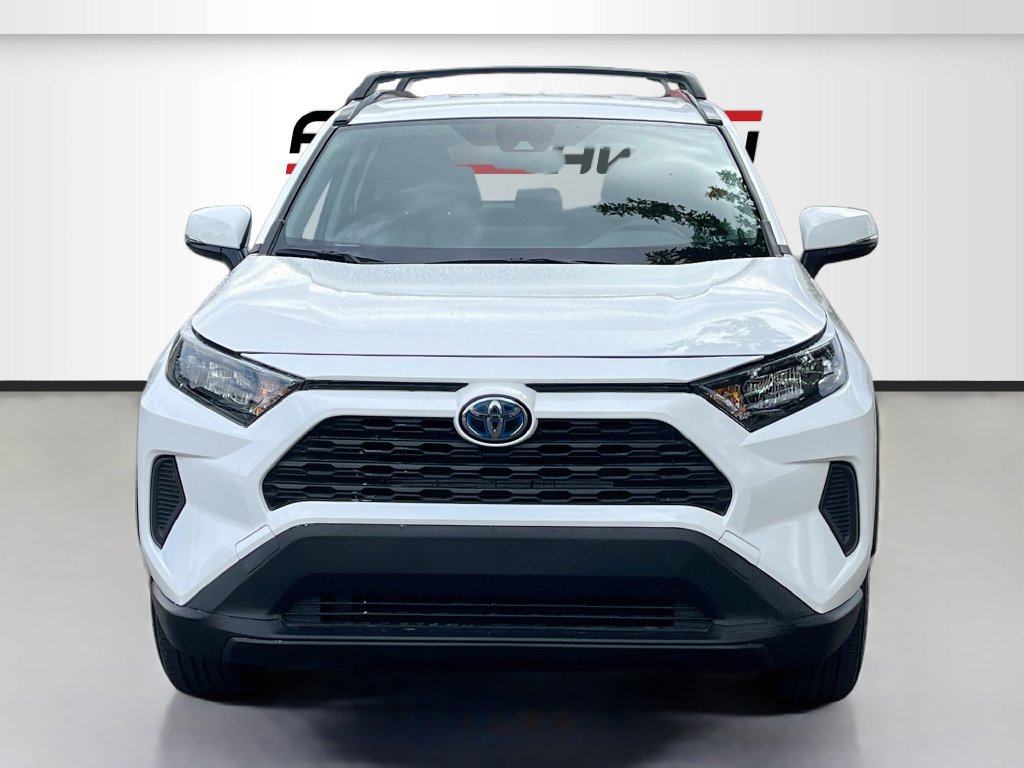 Used 2021 Toyota RAV4 LE AWD/4WD image 2