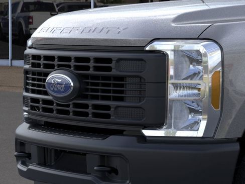 New 2026 Ford F250 XL image 17